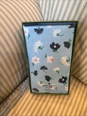 Kate spade floral waltz guest napkin set of 40’NIP